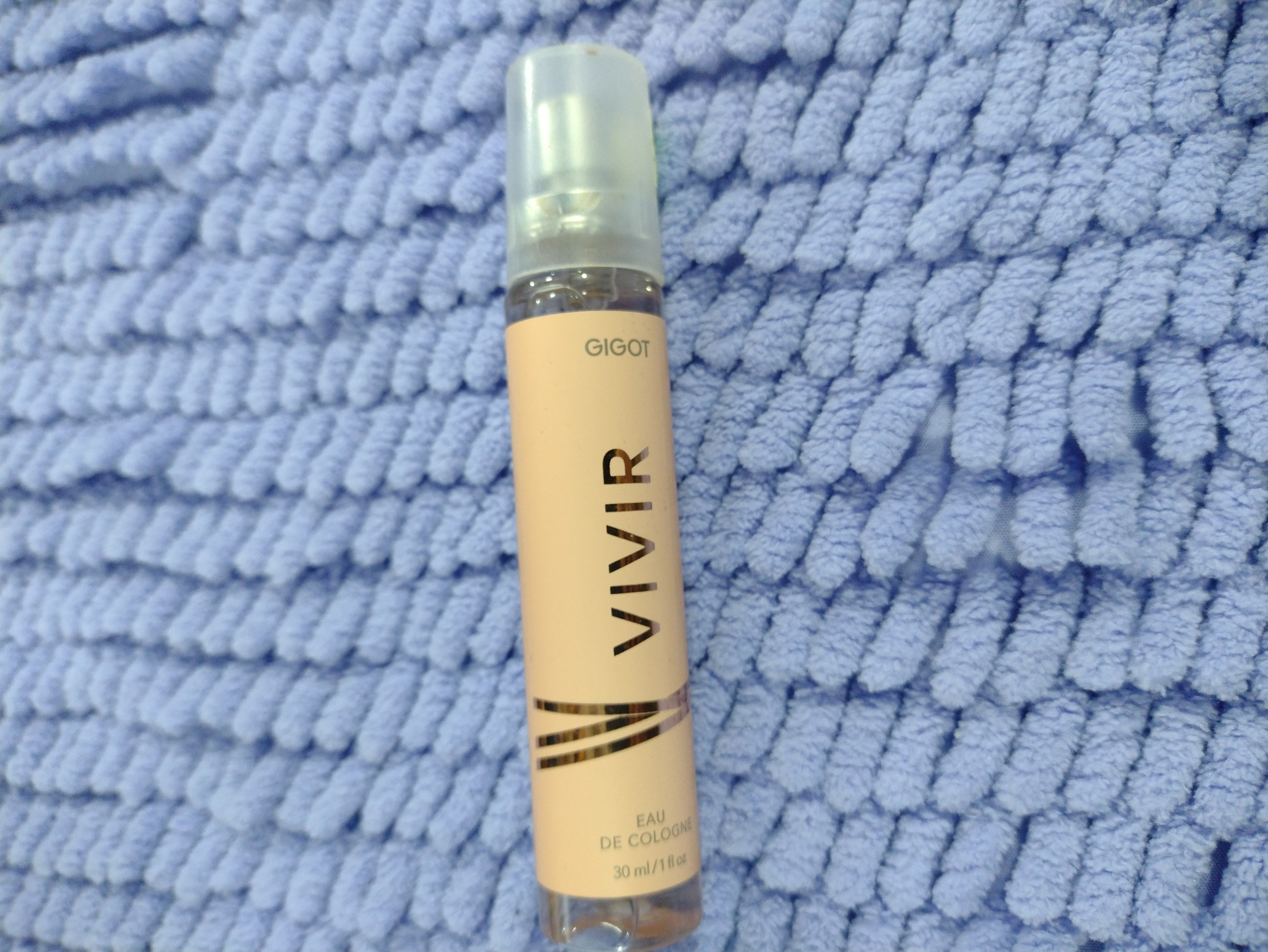 Perfume vivir gigot